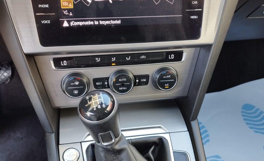 VOLKSWAGEN Passat Variant Advance