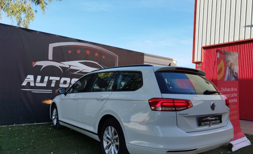 VOLKSWAGEN Passat Variant Advance